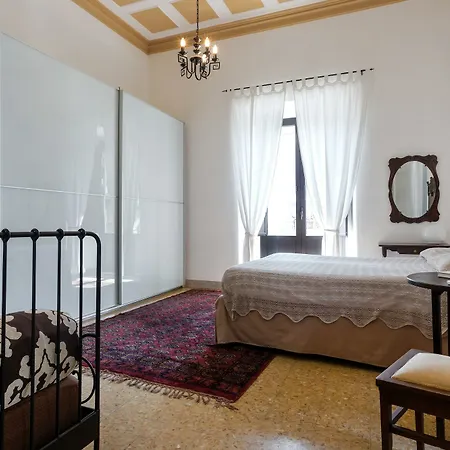 Alcala Living Deluxe Apartman